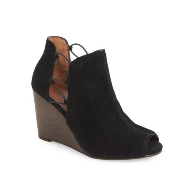 Lucky Brand Shoes - Lucky brand Black wedges Sandal Size 10